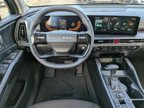 New 2026 Kia Sorento LX FWD image 18
