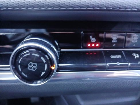 New 2026 Chevrolet Equinox LT image 24