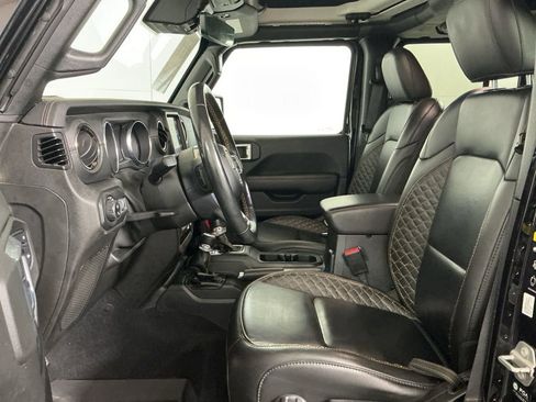 Used 2021 Jeep Gladiator Overland image 23