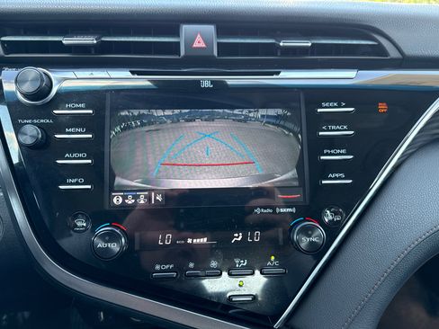 Used 2018 Toyota Camry XLE w/ Driver Assist Package image 31
