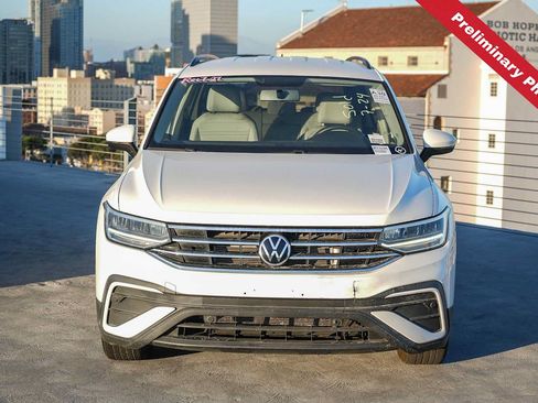 Used 2022 Volkswagen Tiguan S FWD image 2