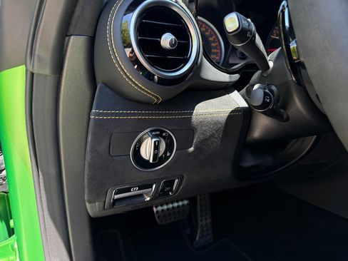 Used 2018 Mercedes-Benz AMG GT R image 9