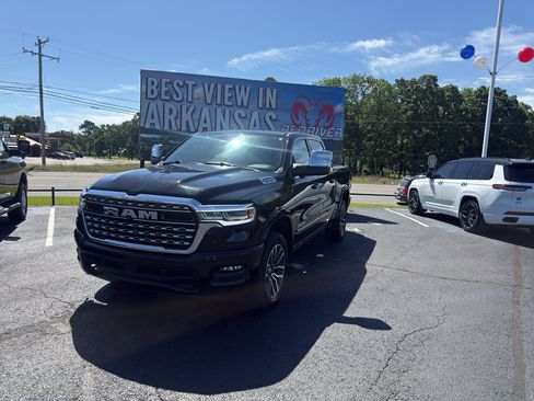Used 2025 RAM 1500 Limited w/ Trailer Tow Group AWD/4WD image 1