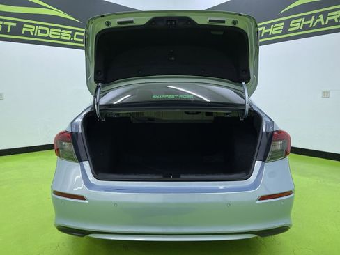 Used 2022 Honda Civic Touring image 9