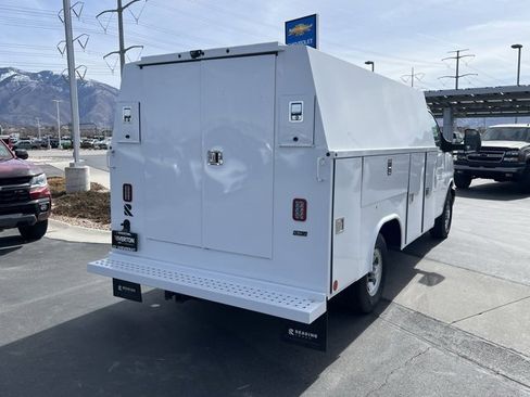 New 2025 Chevrolet Express 3500 1WT w/ Power Convenience Package image 21