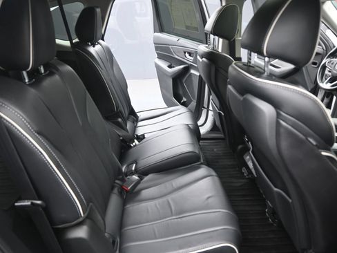 Used 2023 Acura MDX SH-AWD w/ Advance Package image 27
