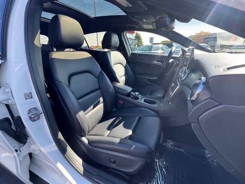 Used 2019 Mercedes-Benz GLA 250 4MATIC image 31