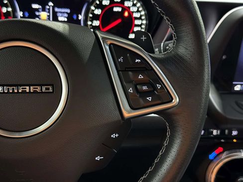 Used 2020 Chevrolet Camaro SS RWD image 11