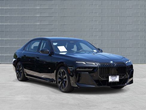 Used 2026 BMW 750e xDrive w/ Premium Package AWD/4WD image 1