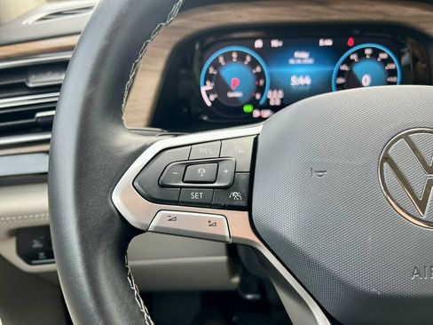 Used 2024 Volkswagen Atlas SE AWD/4WD image 20