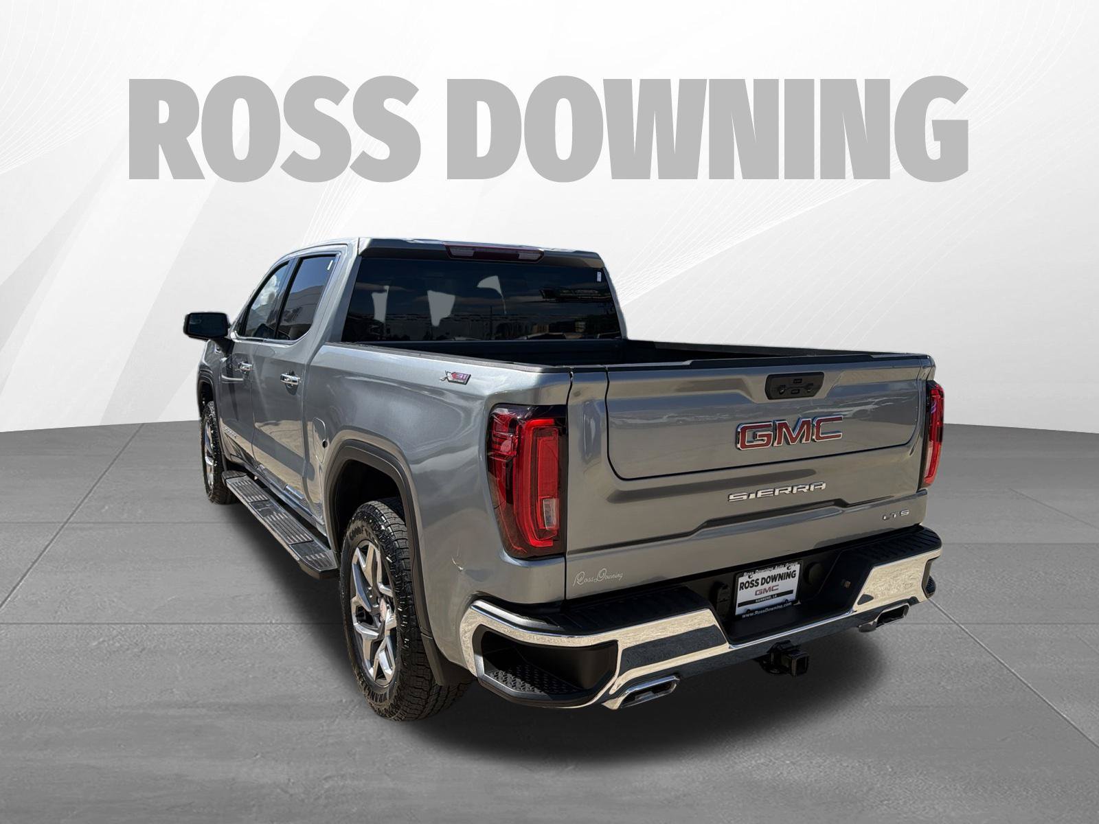 Used 2023 GMC Sierra 1500 SLT w/ SLT Premium Package AWD/4WD image 6