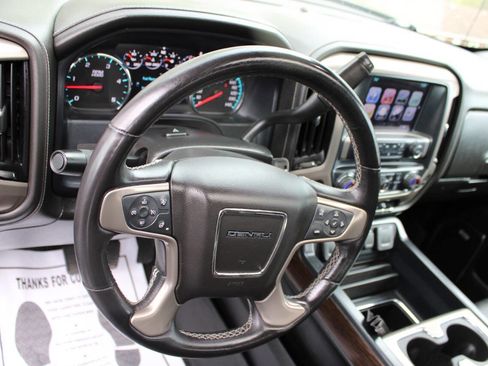 Used 2017 GMC Sierra 2500 Denali w/ Duramax Plus Package image 9