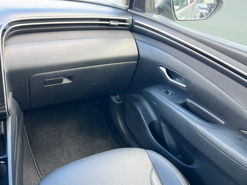 Certified 2024 Hyundai Tucson SEL w/ Convenience Package FWD image 16
