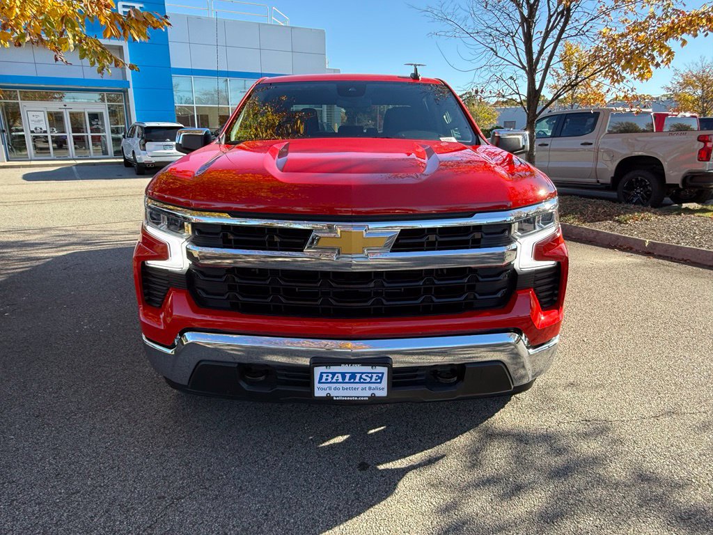 Used 2023 Chevrolet Silverado 1500 LT AWD/4WD image 8