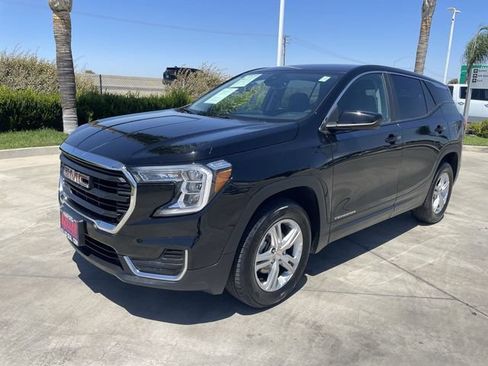 Used 2024 GMC Terrain SLE AWD/4WD image 4