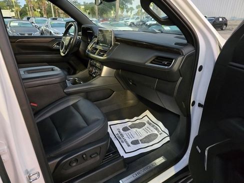 Used 2023 Chevrolet Suburban LT image 33