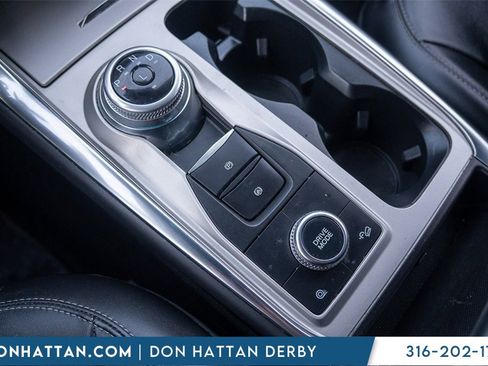 Used 2023 Ford Explorer XLT w/ Equipment Group 202A image 10