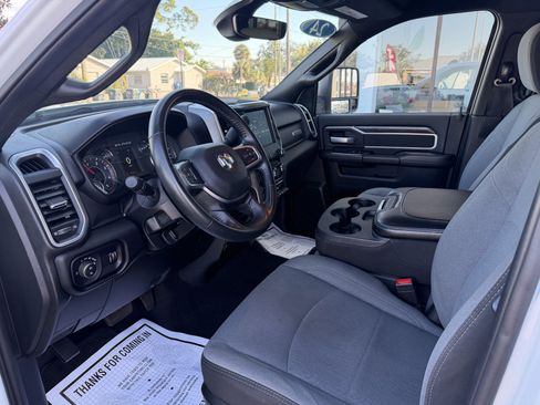 Used 2024 RAM 3500 Big Horn image 9