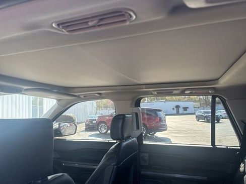 Used 2021 Ford Expedition Platinum image 40