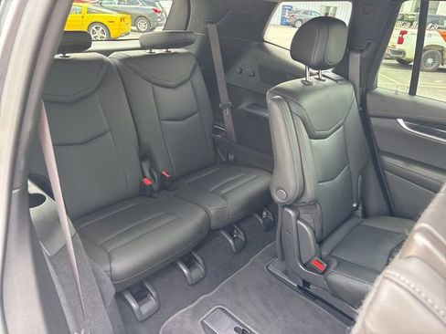 Used 2022 Cadillac XT6 Premium Luxury image 22