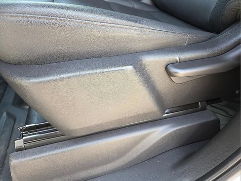 Certified 2025 GMC Sierra 2500 Pro w/ Convenience Package image 14