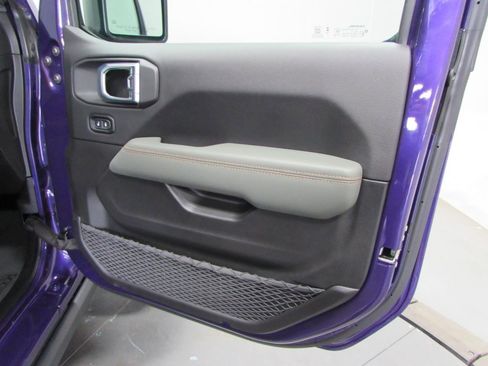 New 2026 Jeep Gladiator Mojave AWD/4WD image 16