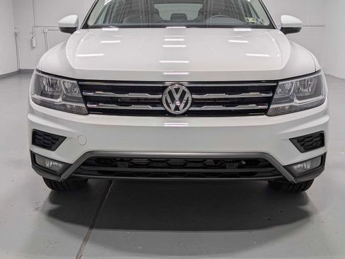 Used 2020 Volkswagen Tiguan SEL image 2