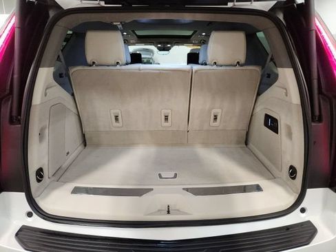 Used 2023 Cadillac Escalade Premium Luxury Platinum AWD/4WD image 29