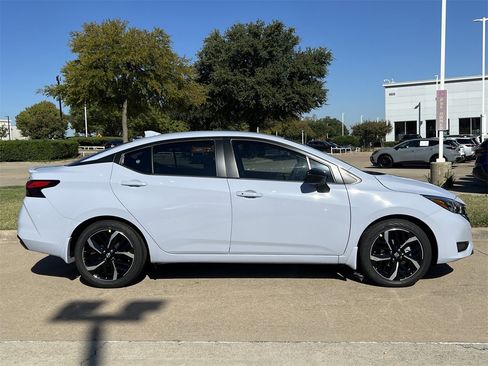 New 2025 Nissan Versa SR w/ Trunk Package image 3