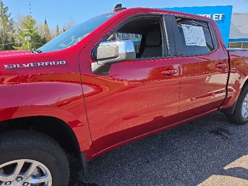 Used 2021 Chevrolet Silverado 1500 LT AWD/4WD image 14