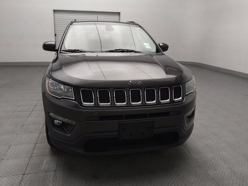 Used 2017 Jeep Compass Latitude w/ Popular Equipment Group FWD image 14