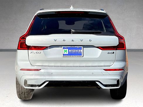New 2026 Volvo XC60 B5 Ultra w/ Protection Package Premier image 4