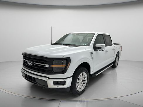 New 2026 Ford F150 XLT w/ Equipment Group 302A MID AWD/4WD image 3