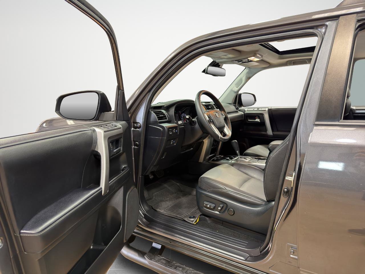 Used 2022 Toyota 4Runner SR5 Premium RWD image 13