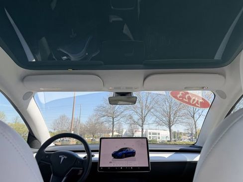 Used 2023 Tesla Model 3 Standard Range image 37