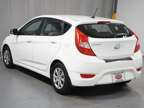 Used 2013 Hyundai Accent GS image 6