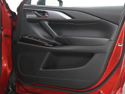 Used 2023 MAZDA CX-9 Touring Plus image 12