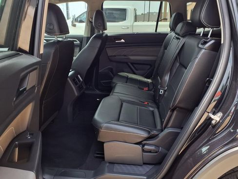 Used 2023 Volkswagen Atlas SE FWD image 9