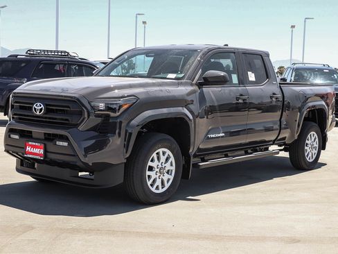 New 2026 Toyota Tacoma SR5 AWD/4WD image 3