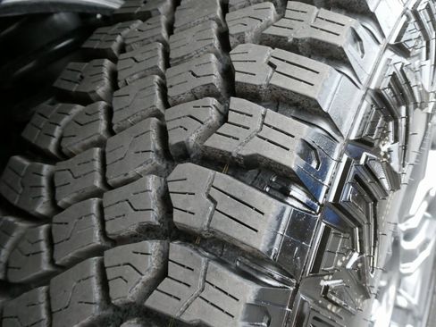 Certified 2026 GMC Sierra 1500 AT4X image 14