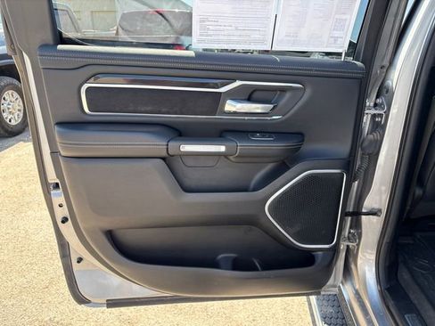 Used 2019 RAM 1500 Laramie w/ Sport Appearance Package AWD/4WD image 19