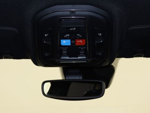 Used 2023 Jeep Grand Cherokee Altitude RWD image 24