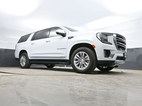 Used 2023 GMC Yukon XL SLT w/ SLT Luxury Package AWD/4WD image 31