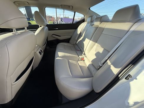 Used 2021 Nissan Altima 2.5 Platinum image 30