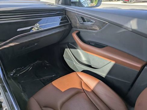 Used 2022 Audi Q8 Premium Plus AWD/4WD image 14