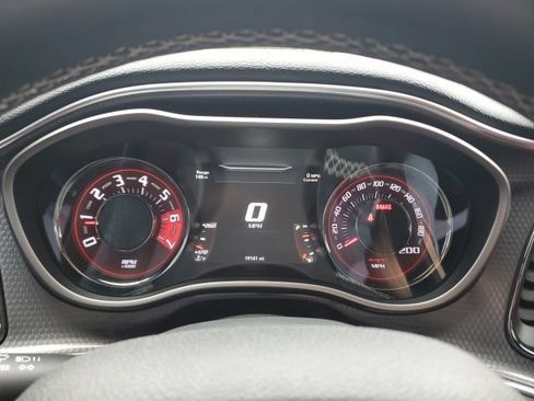 Used 2015 Dodge Challenger SRT Hellcat RWD image 24
