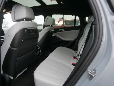 Used 2025 BMW X6 M60i w/ Executive Package image 20