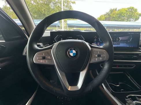 Used 2024 BMW X7 xDrive40i w/ Premium Package AWD/4WD image 15