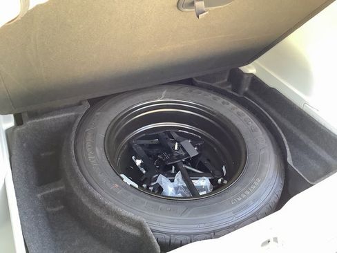 Used 2021 Jeep Cherokee Latitude Lux w/ Trailer Tow Group image 28