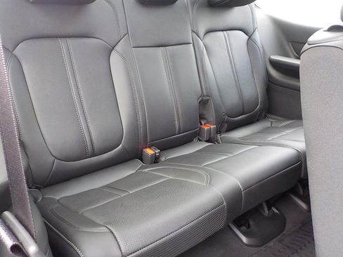 Used 2025 Jeep Wagoneer Series II image 17